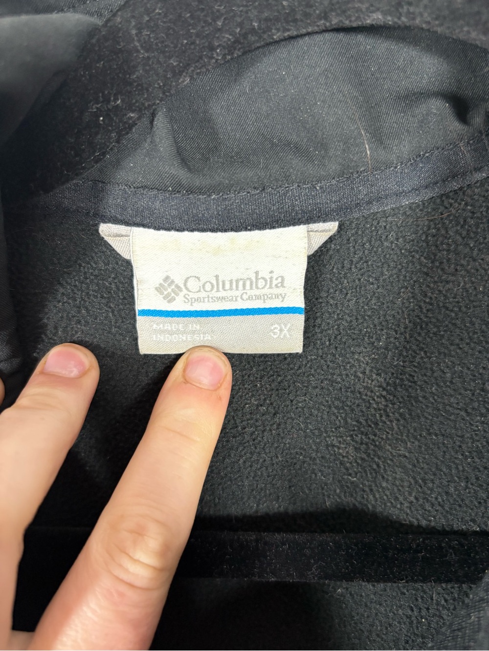 Columbia Men’s Black Performance Softshell Jacket - Picture 2 of 3
